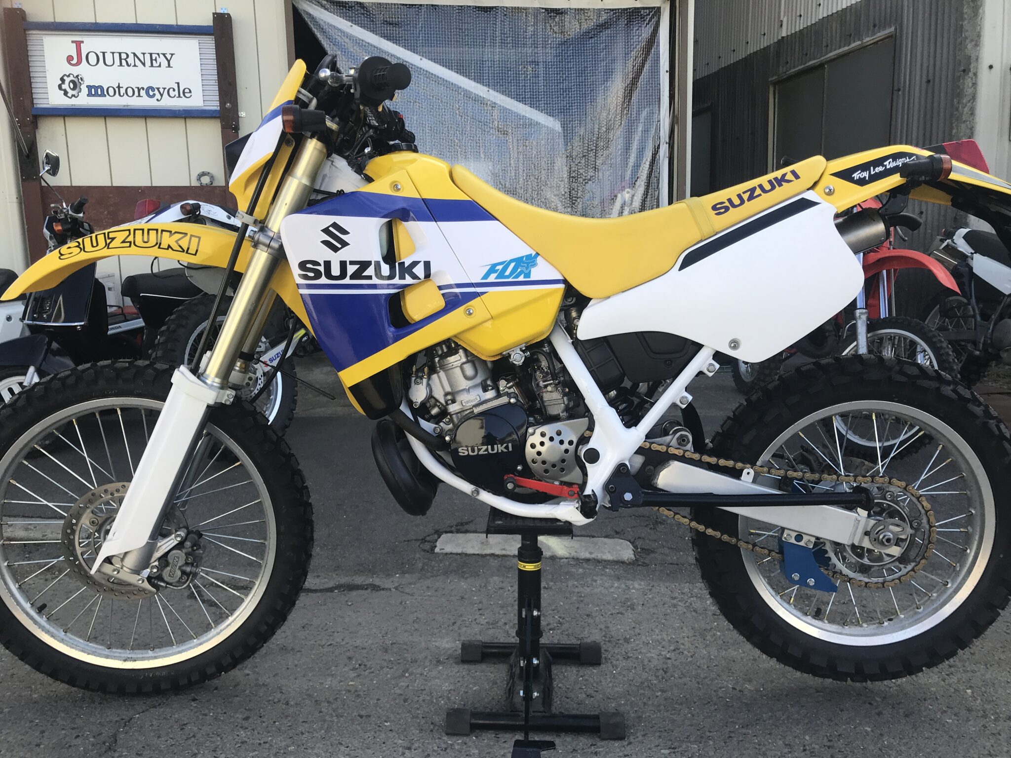 Suzuki ts 200 r